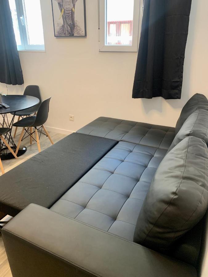 Apartamento Blanco Y Negro En El Centro 阿利坎特 外观 照片