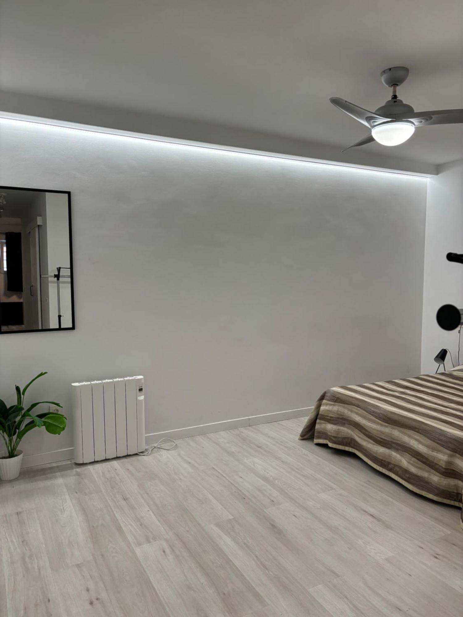 Apartamento Blanco Y Negro En El Centro 阿利坎特 外观 照片