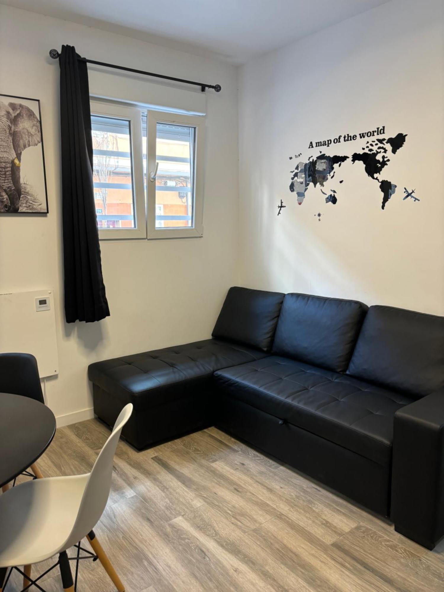 Apartamento Blanco Y Negro En El Centro 阿利坎特 外观 照片